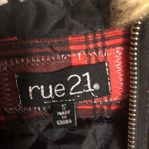 New Rue 21 winter coat. Never been wore.